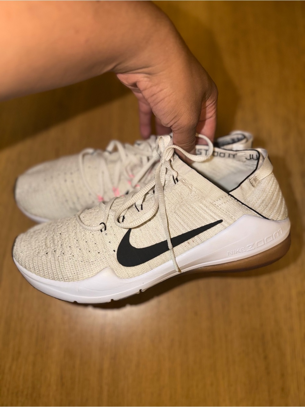 Nike zoom cream sneakers